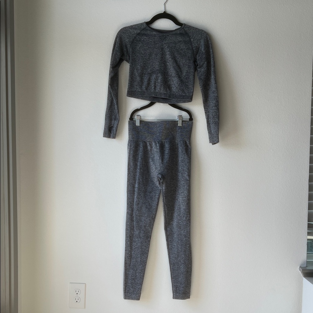 TopLook Gray Long Sleeve Crop Top and Leggings Set